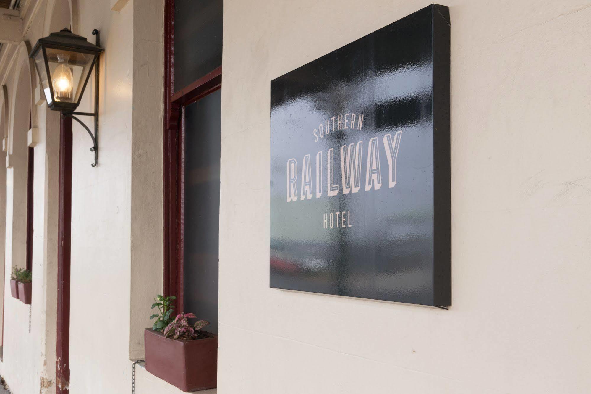 Southern Railway Hotel ゴールバーン エクステリア 写真